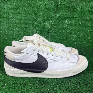 Nike Blazer Low ’77 Jumbo Women’s 9 White Black